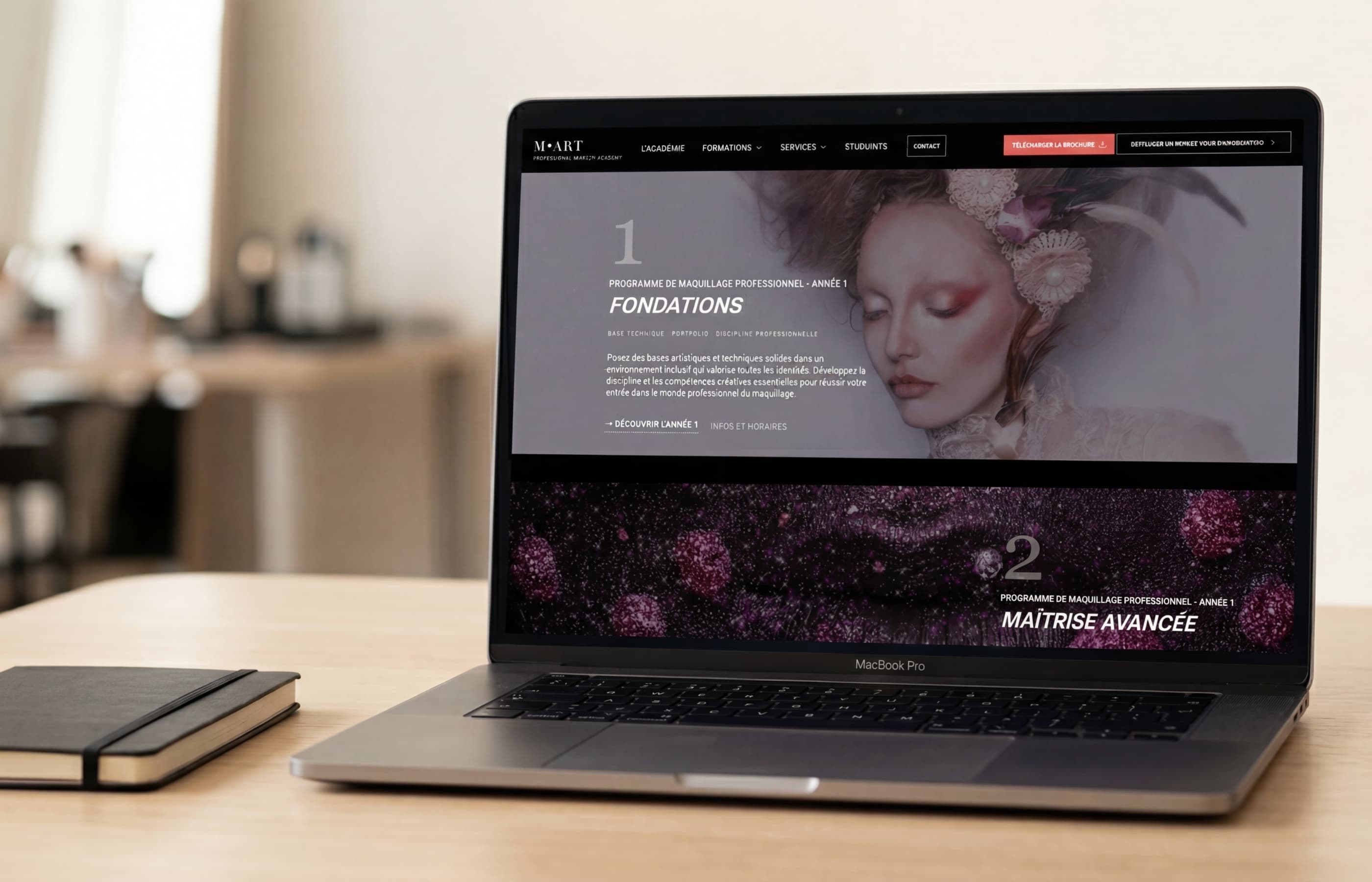 M-Art Academy, editorial website on devices